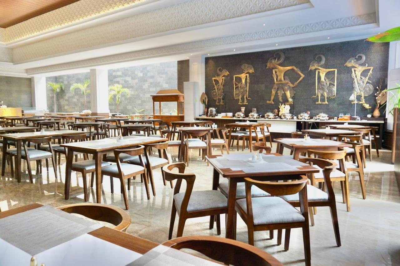 The Malioboro Hotel & Conference Center ジョグジャカルタ エクステリア 写真