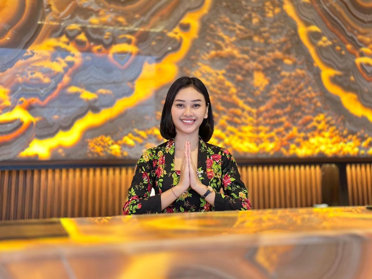 The Malioboro Hotel & Conference Center ジョグジャカルタ エクステリア 写真